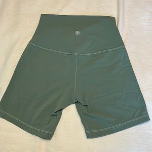 Lululemon Align Biker Shorts 6’